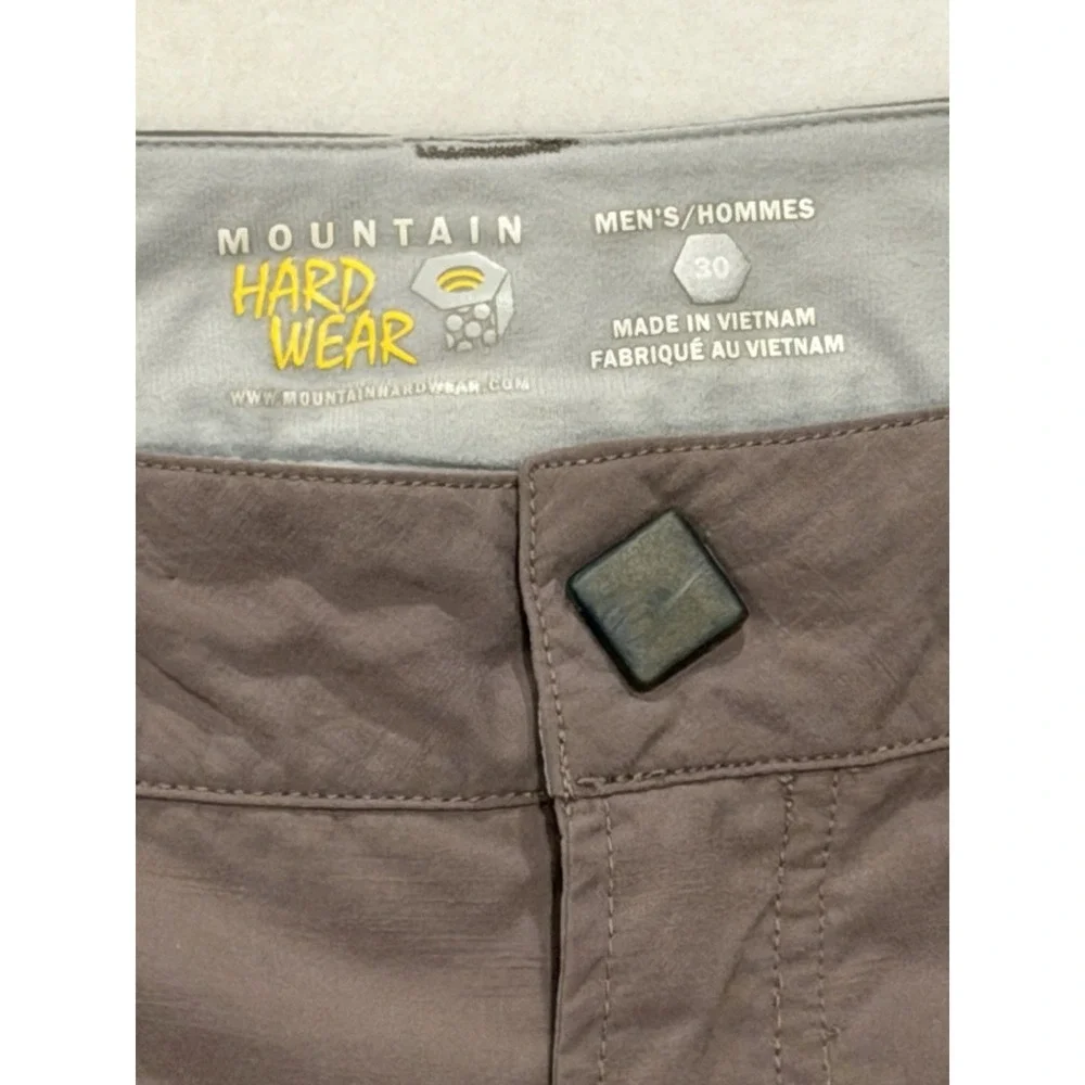 Mountain Hardwear Shorts Mens 30 Everyday Lightweight Khaki Hiking Cargo Shorts